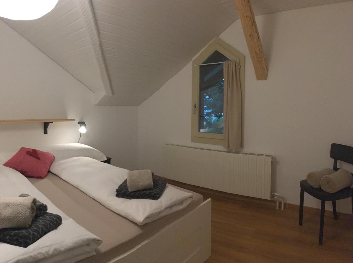 B3 Apartment Gsteigwiler Esterno foto